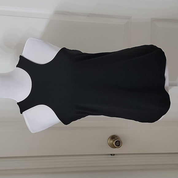 Banana Republic Size S Black Ponte Tank Top Back Keyhole w/ Button Closure. EUC - Picture 1 of 11